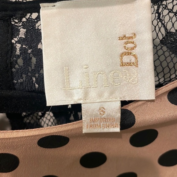 Line & Dot polka dot top - Picture 3 of 5